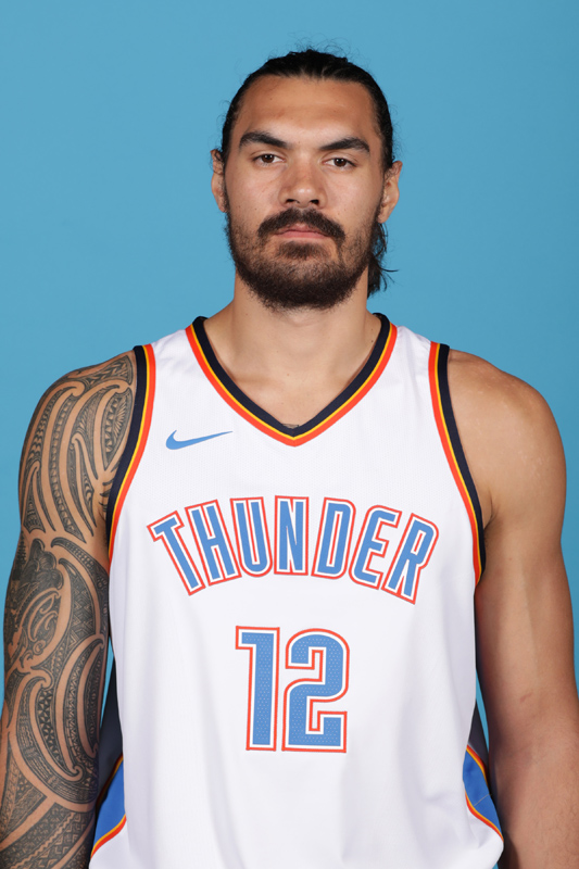 被翻盘，冰岛80分钟后被乌克兰打入两球，连续两届无缘世界杯（终场前遭逆转：乌克兰80分钟后连进两球，冰岛连续两届无缘世界杯）