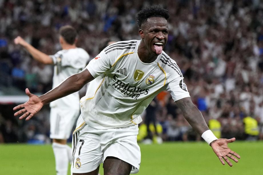 竞争激烈的 竞争激烈的